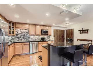 Photo #6: 2076627 Listing