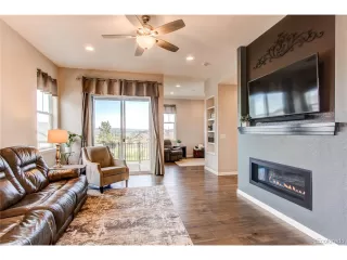 Photo #3: 2076916 Listing