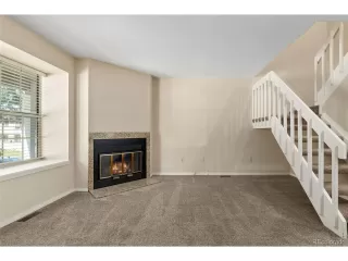 Photo #5: 2081829 Listing