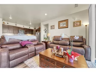 Photo #5: 2082620 Listing 