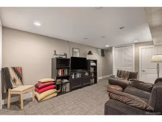 Photo #5: 2085017 Listing 