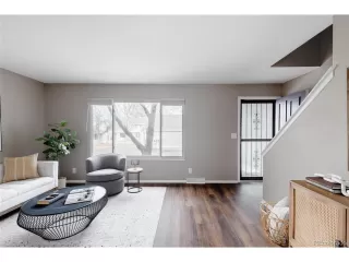 Photo #3: 2086264 Listing