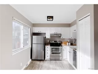 Photo #5: 2086264 Listing