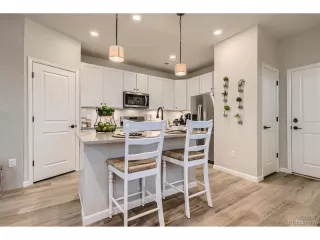 Photo #6: 2087672 Listing