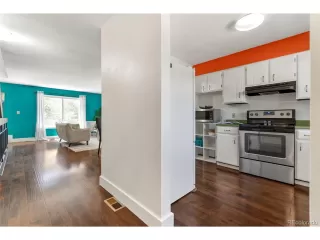 Photo #3: 2088691 Listing 