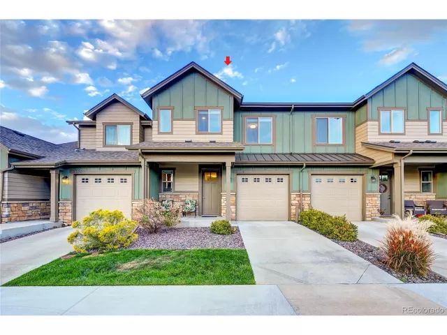 MLS: 2089319 Condo For Sale