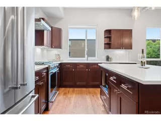 Photo #6: 2090401 Listing