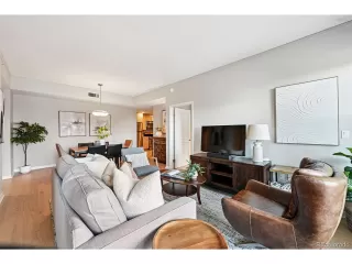 Photo #5: 2093401 Listing 
