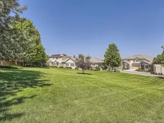 Photo #5: 2093997 Listing