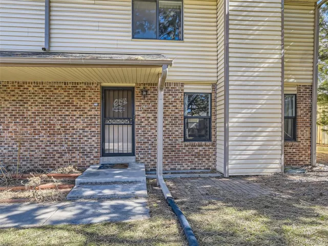 MLS: 2094051 Condo For Sale