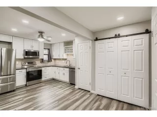 Photo #4: 2098620 Listing