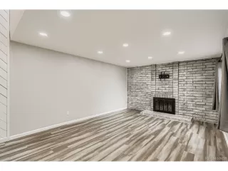 Photo #5: 2098620 Listing