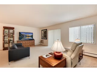 Photo #5: 2099195 Listing