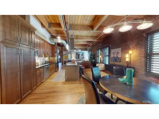 Photo #5: 2099957 Listing 