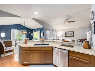 Photo #3: 2101500 Listing