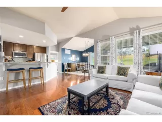 Photo #4: 2101500 Listing