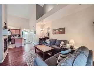 Photo #6: 2101841 Listing