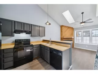 Photo #2: 2102151 Listing