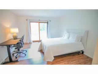 Photo #3: 2102346 Listing