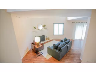 Photo #5: 2102346 Listing