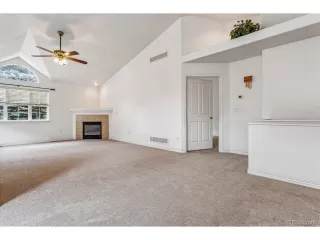 Photo #4: 2102670 Listing 