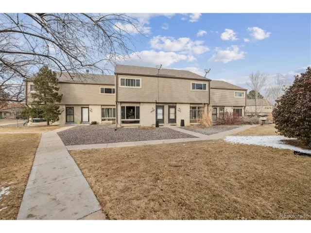 MLS: 2102928 Condo For Sale