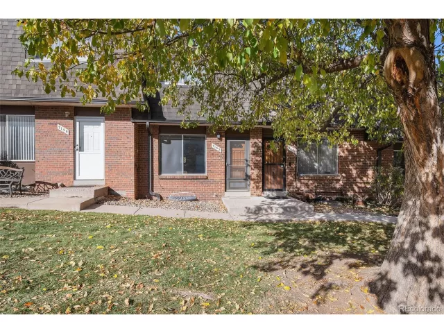 MLS: 2103037 Condo For Sale