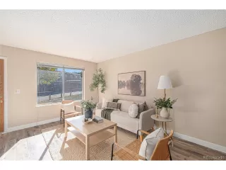 Photo #3: 2103037 Listing 