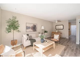 Photo #4: 2103037 Listing 