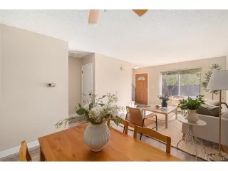 Photo #5: 2103037 Listing 