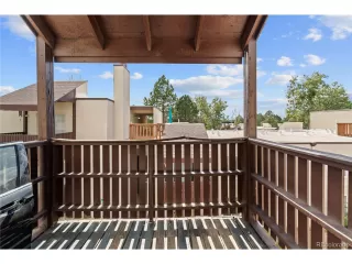 Photo #6: 2104674 Listing