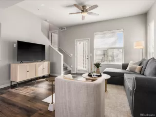 Photo #4: 2105560 Listing