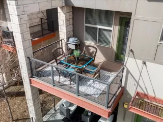 Photo #6: 2105560 Listing