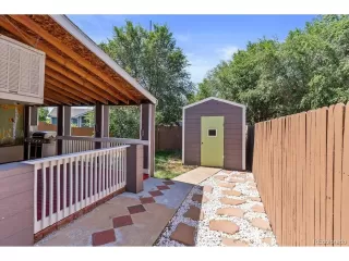 Photo #3: 2106069 Listing