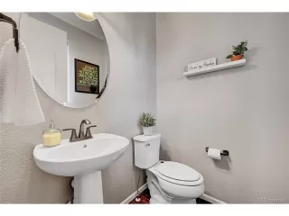 Photo #4: 2106931 Listing 