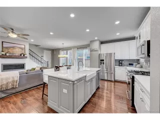 Photo #5: 2106931 Listing 