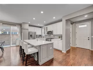 Photo #6: 2106931 Listing 