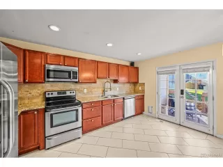 Photo #6: 2108030 Listing 