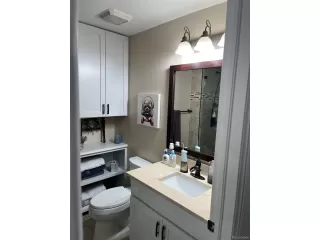 Photo #6: 2109348 Listing