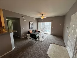 Photo #3: 2112700 Listing
