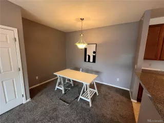 Photo #4: 2112700 Listing