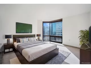 Photo #5: 2113453 Listing