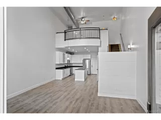 Photo #2: 2113896 Listing