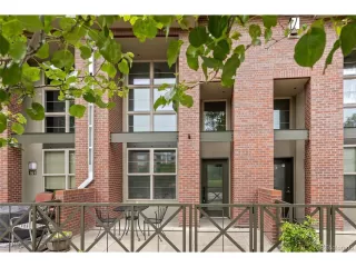 Photo #3: 2113896 Listing