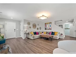 Photo #4: 2115579 Listing