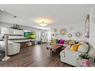 Photo #5: 2115579 Listing