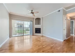 Photo #3: 2116211 Listing