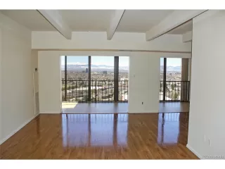 Photo #5: 2116914 Listing