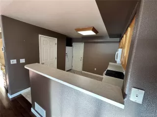 Photo #6: 2118556 Listing 