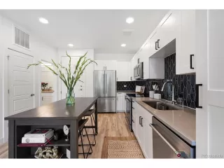 Photo #3: 2118714 Listing